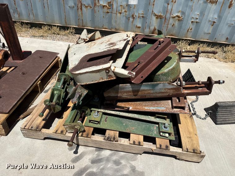 image for item EW4707 Oilfield equipment