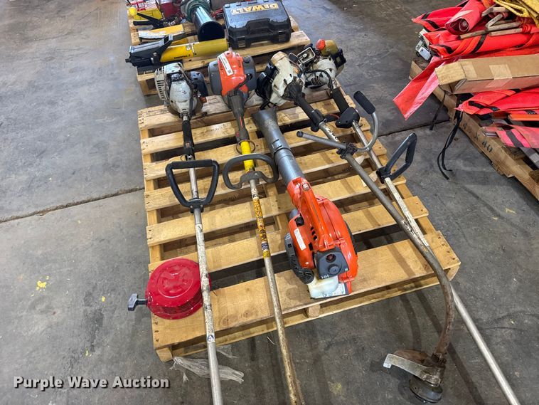 image for item EW4711 Lawn and garden equipment
