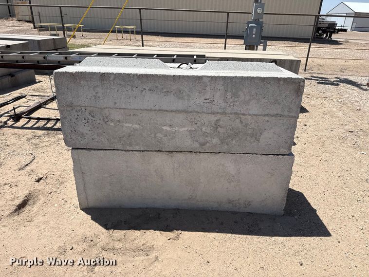 image for item EW4712 Concrete blocks