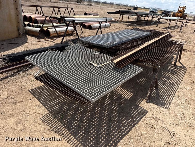image for item FB6542 Metal building materials