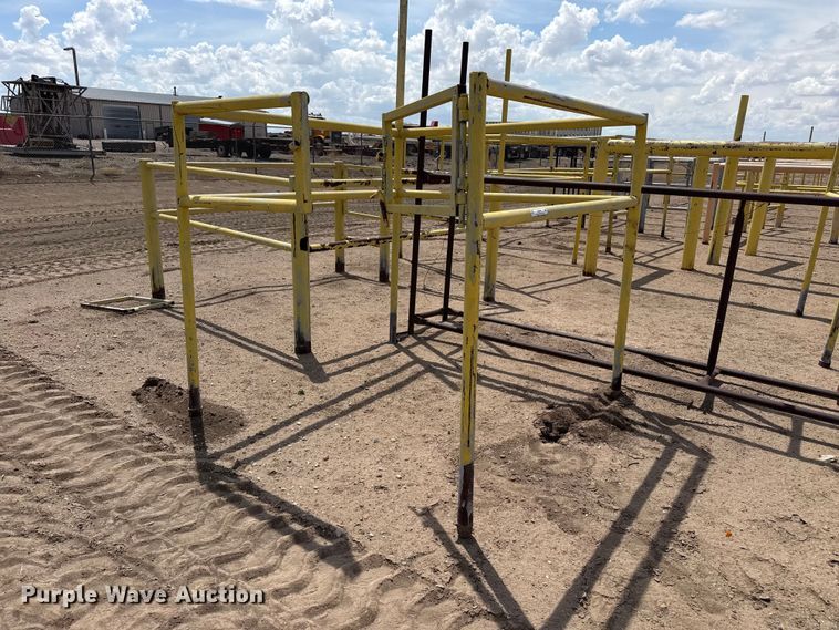 image for item FB6549 Gas meter cages