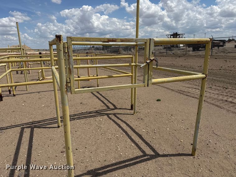 image for item FB6549 Gas meter cages