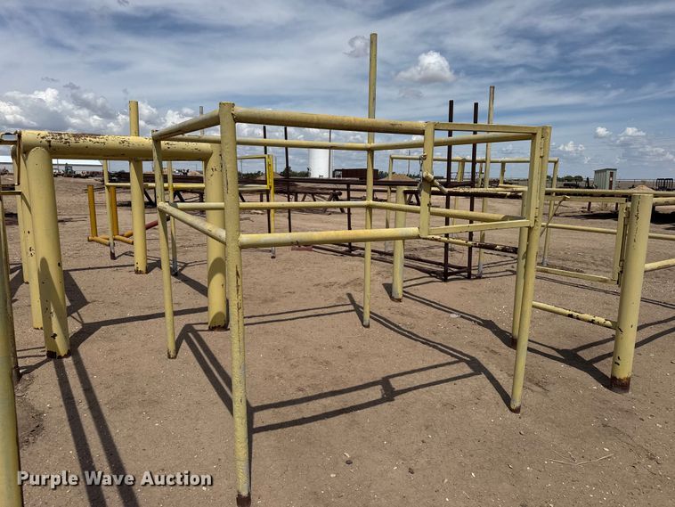 image for item FB6549 Gas meter cages