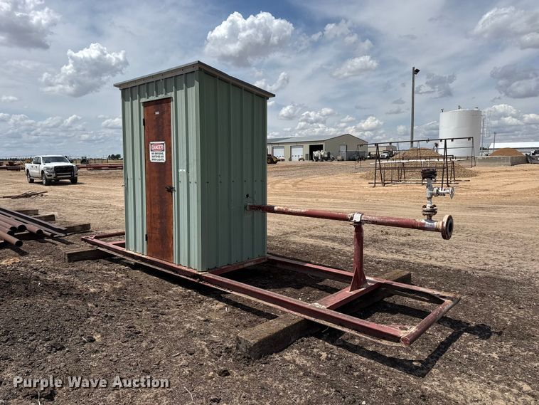 Natural gas meter skid