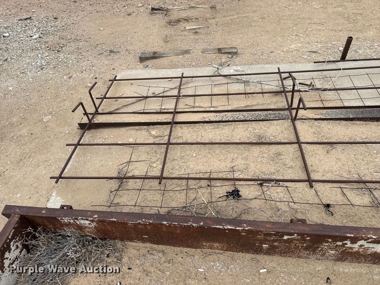 image for item FB6571 Concrete block forms
