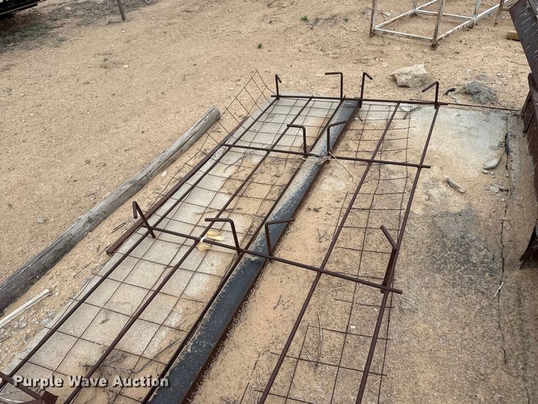 image for item FB6571 Concrete block forms