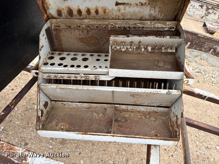 image for item FB6573 (5) toolboxes