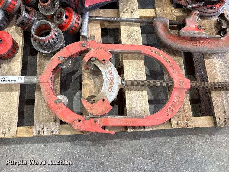 image for item FB6580 Ridgid pipe threading equipment
