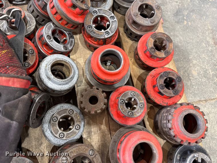 image for item FB6580 Ridgid pipe threading equipment