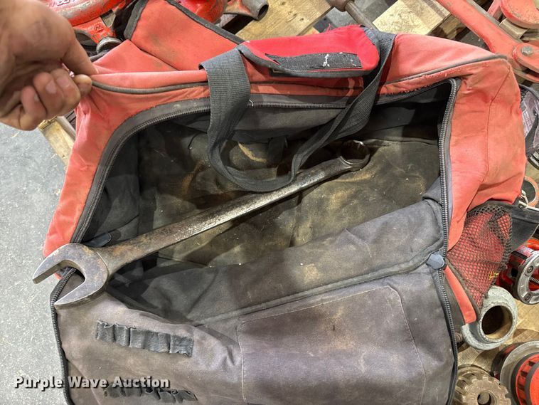 image for item FB6580 Ridgid pipe threading equipment