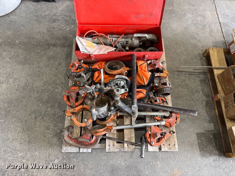 Ridgid pipe threading equipment