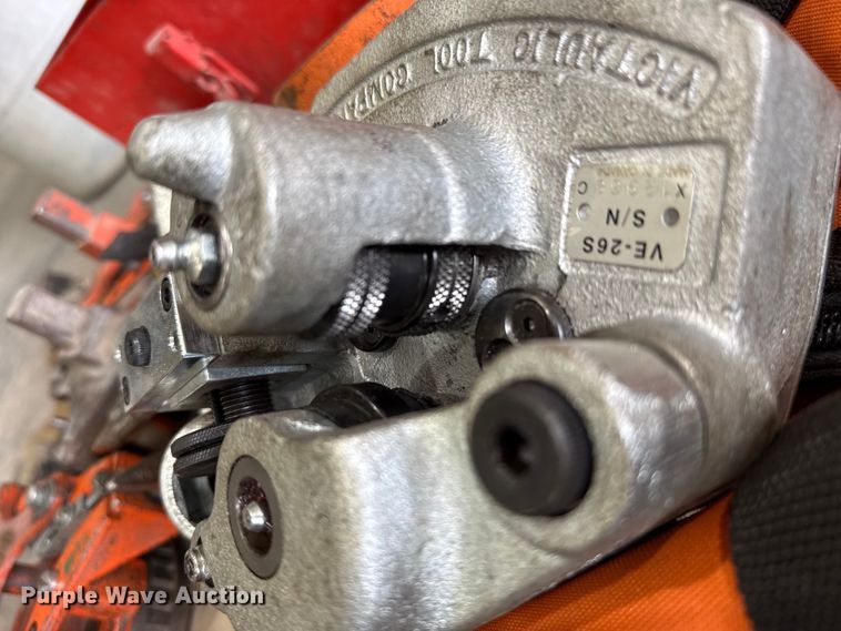 image for item FB6581 Ridgid pipe threading equipment