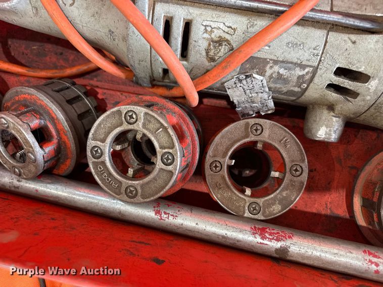 image for item FB6581 Ridgid pipe threading equipment