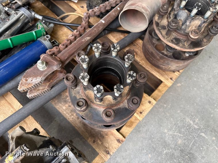 image for item FB6587 Truck parts