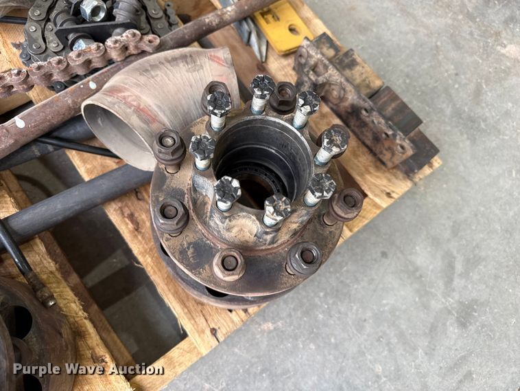 image for item FB6587 Truck parts