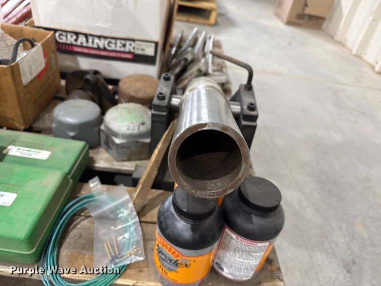image for item FB6592 Tools