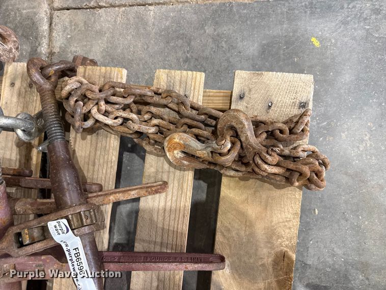 image for item FB6596 Chains and boomers
