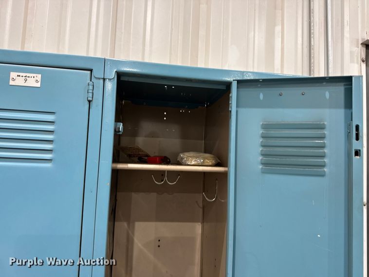 image for item FB6607 Lockers