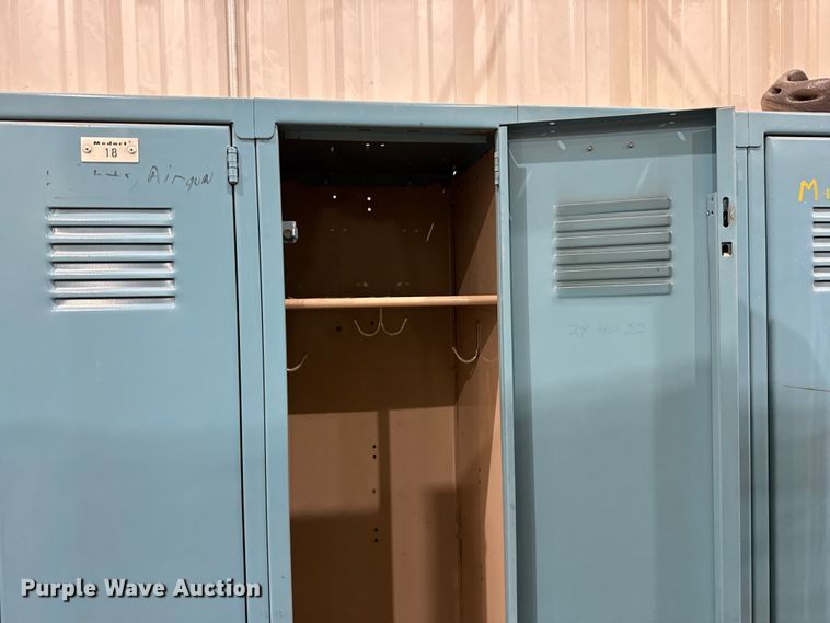 image for item FB6607 Lockers