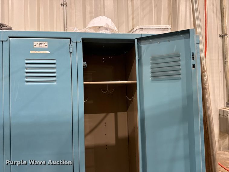 image for item FB6607 Lockers