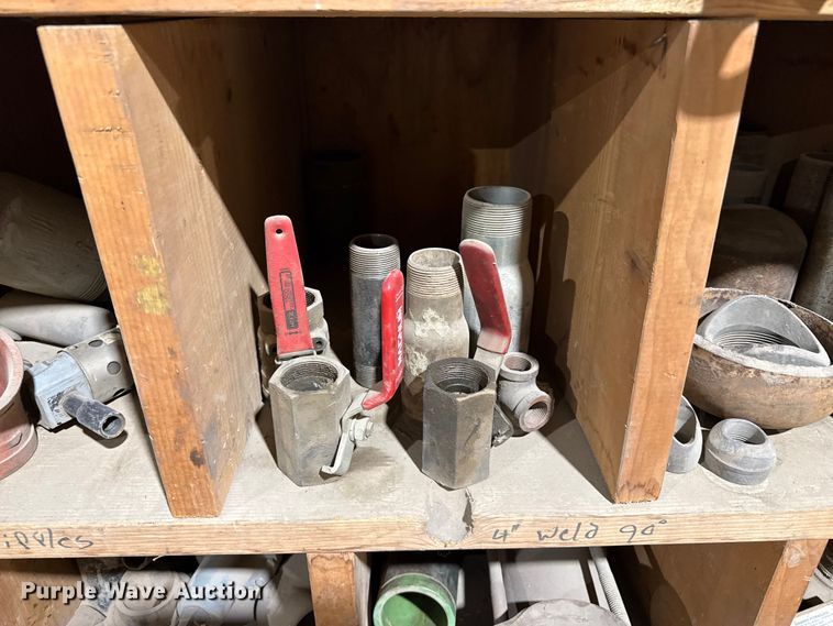 image for item FB6611 Pipe components