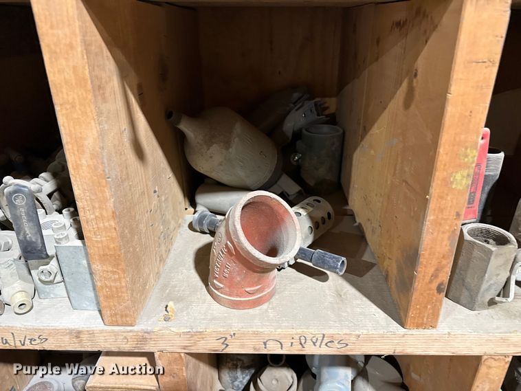 image for item FB6611 Pipe components