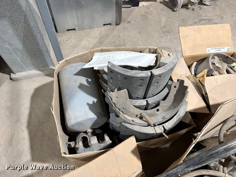 image for item FB6612 Truck parts
