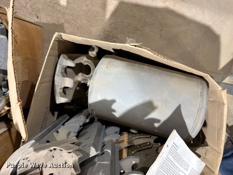 image for item FB6612 Truck parts