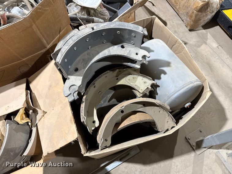 image for item FB6612 Truck parts