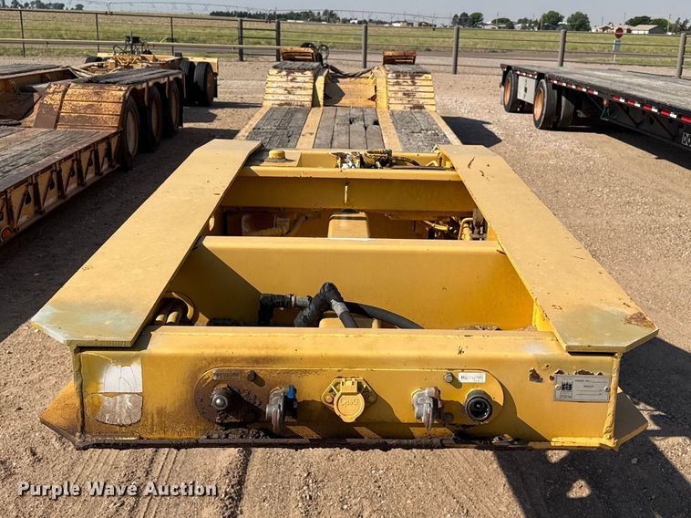 image for item GP9659 2002 Trail King TK110HDG-513 lowboy equipment trailer