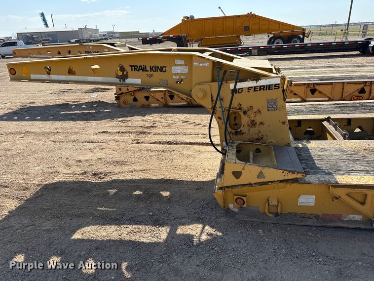 image for item GP9659 2002 Trail King TK110HDG-513 lowboy equipment trailer