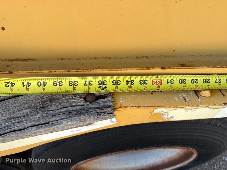 image for item GP9659 2002 Trail King TK110HDG-513 lowboy equipment trailer