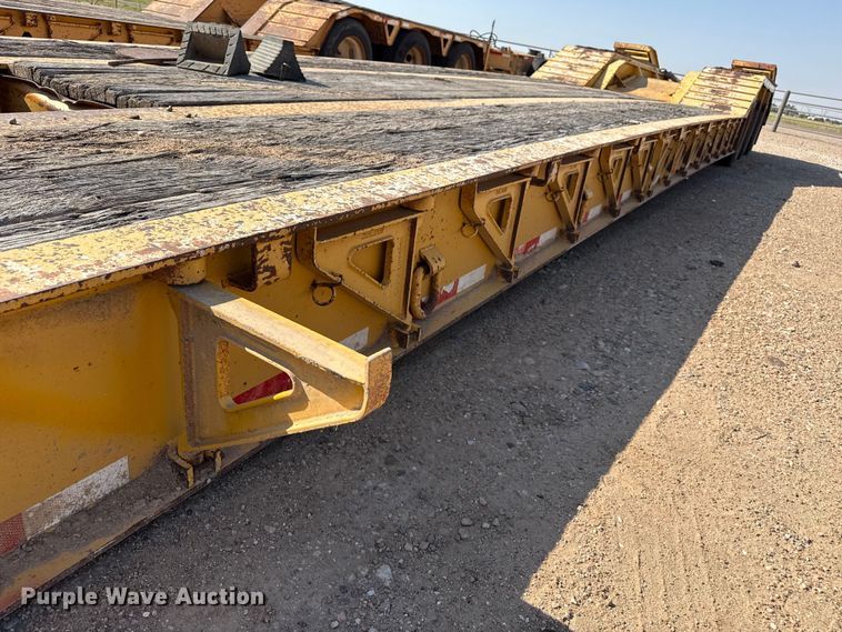image for item GP9659 2002 Trail King TK110HDG-513 lowboy equipment trailer