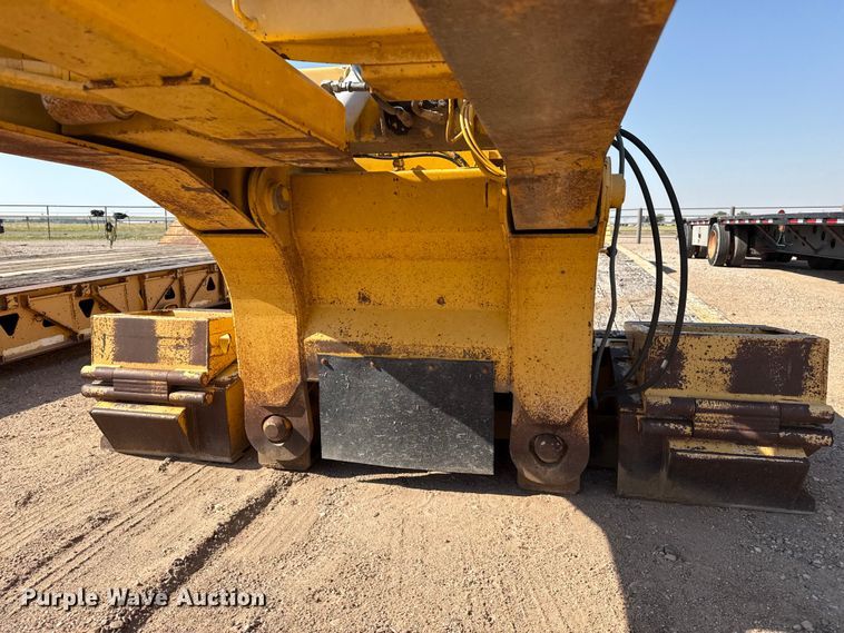 image for item GP9659 2002 Trail King TK110HDG-513 lowboy equipment trailer