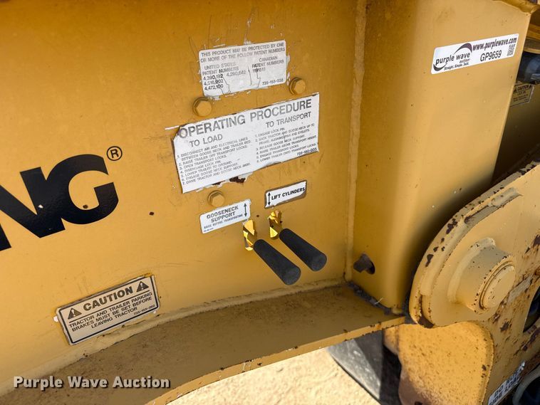 image for item GP9659 2002 Trail King TK110HDG-513 lowboy equipment trailer