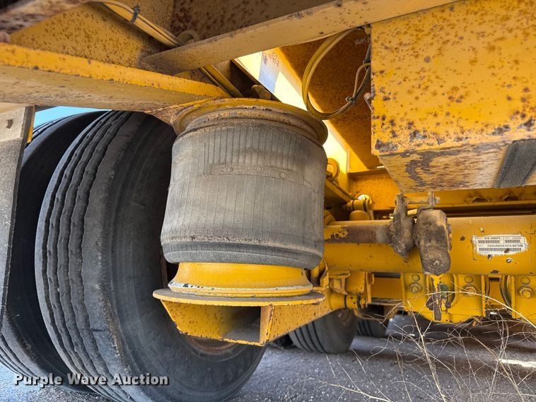 image for item GP9659 2002 Trail King TK110HDG-513 lowboy equipment trailer