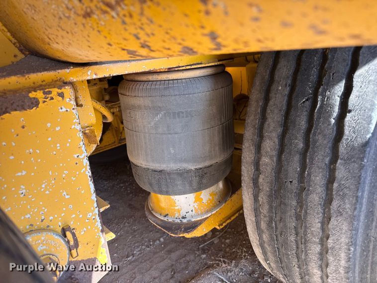 image for item GP9659 2002 Trail King TK110HDG-513 lowboy equipment trailer