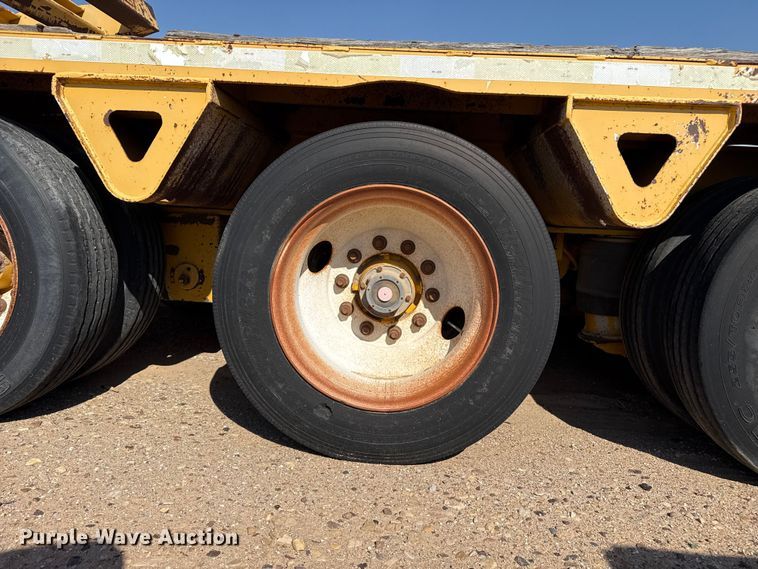 image for item GP9659 2002 Trail King TK110HDG-513 lowboy equipment trailer