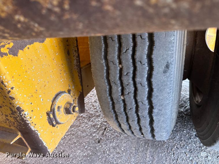 image for item GP9659 2002 Trail King TK110HDG-513 lowboy equipment trailer