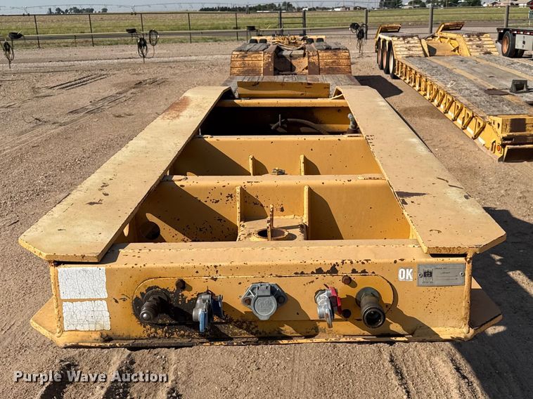 image for item GP9660 1999 Trail King TK110HDG-533 lowboy equipment trailer
