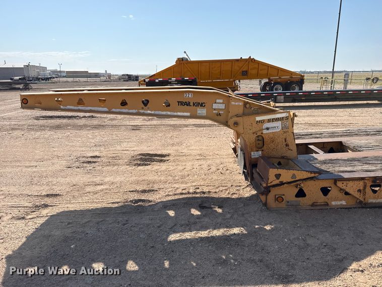 image for item GP9660 1999 Trail King TK110HDG-533 lowboy equipment trailer