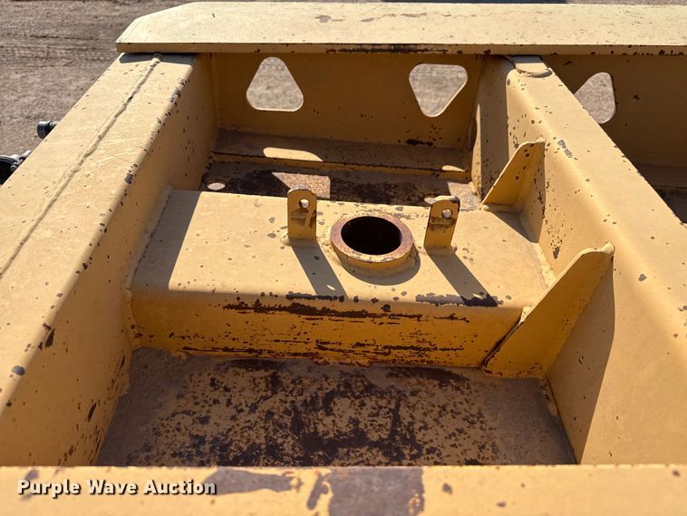 image for item GP9660 1999 Trail King TK110HDG-533 lowboy equipment trailer