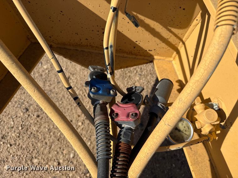 image for item GP9660 1999 Trail King TK110HDG-533 lowboy equipment trailer