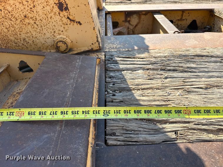 image for item GP9660 1999 Trail King TK110HDG-533 lowboy equipment trailer