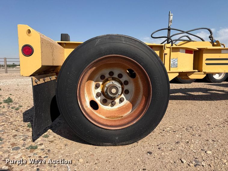 image for item GP9660 1999 Trail King TK110HDG-533 lowboy equipment trailer