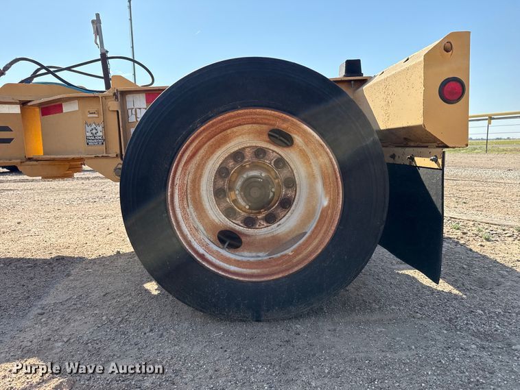 image for item GP9660 1999 Trail King TK110HDG-533 lowboy equipment trailer