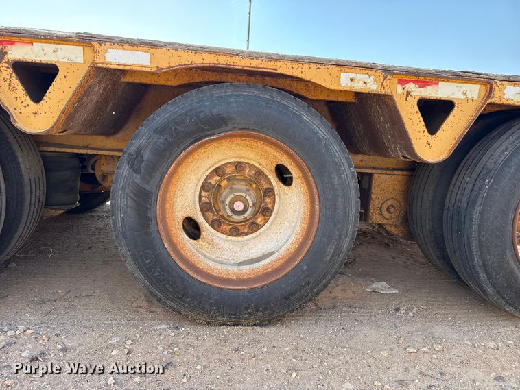 image for item GP9660 1999 Trail King TK110HDG-533 lowboy equipment trailer