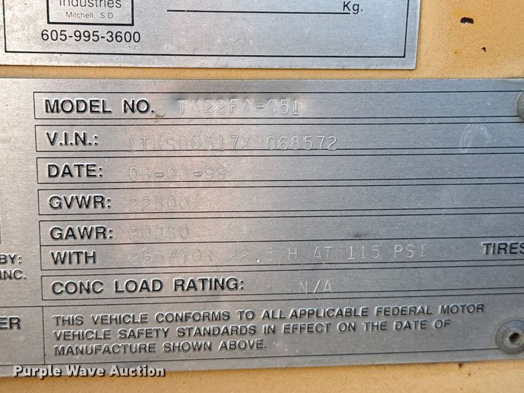 image for item GP9660 1999 Trail King TK110HDG-533 lowboy equipment trailer