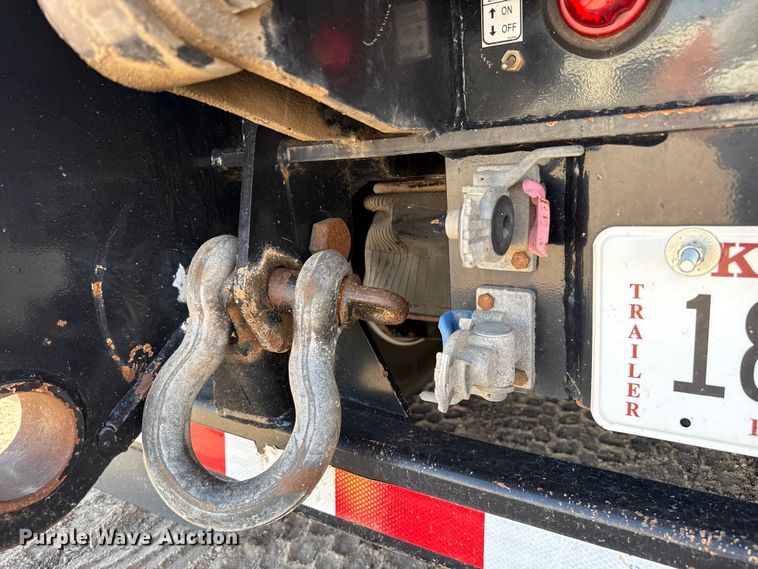 image for item GP9661 2013 Load King 604/6-LR-OF-SFF flatbed trailer
