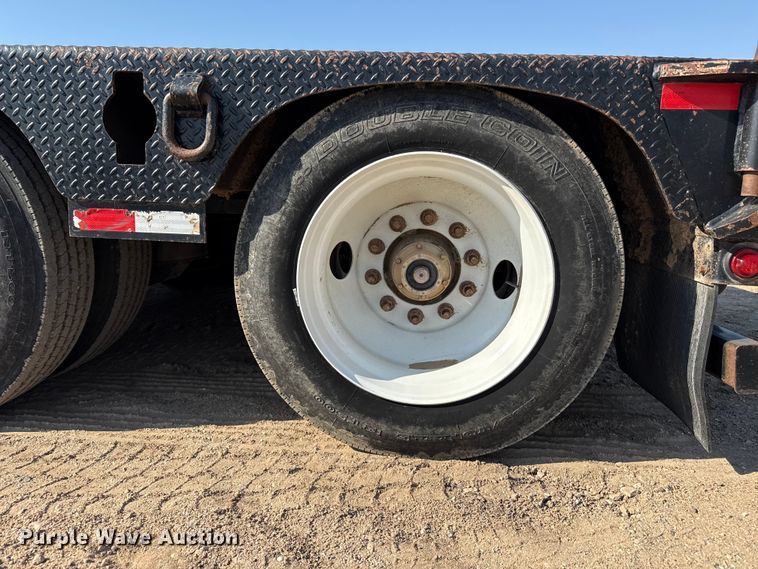 image for item GP9661 2013 Load King 604/6-LR-OF-SFF flatbed trailer
